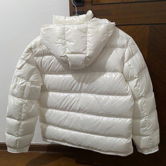 Unisex Moncler White Down Jacket With Hood - Picture 10 of 10